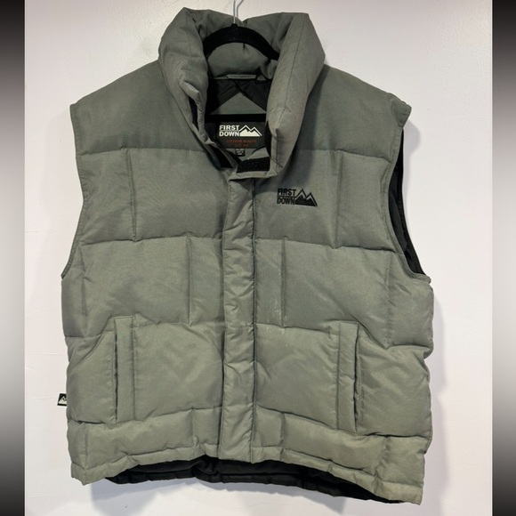First Down grey puffer vest - Picture 1 of 4